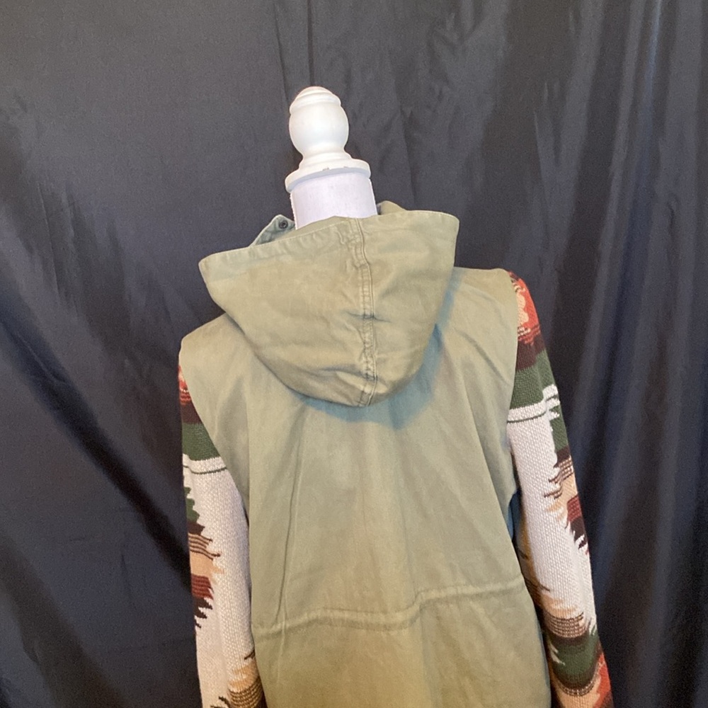 Thread + Supply jacket - Picture 7 of 10